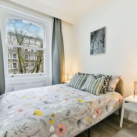 Knightsbridge Stylish Two Bedroom Apartment Londra Exterior foto