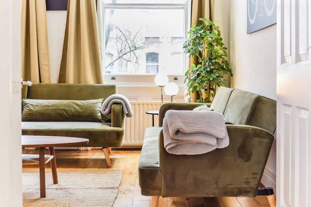 Knightsbridge Stylish Two Bedroom Apartment Londra Exterior foto